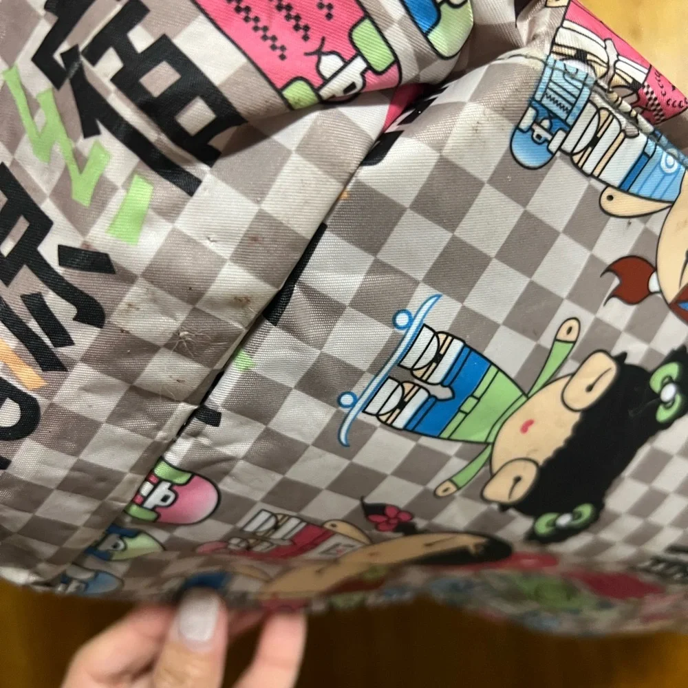 Harajuku Lovers Flower Spring Travel Tote - Picture 4 of 8